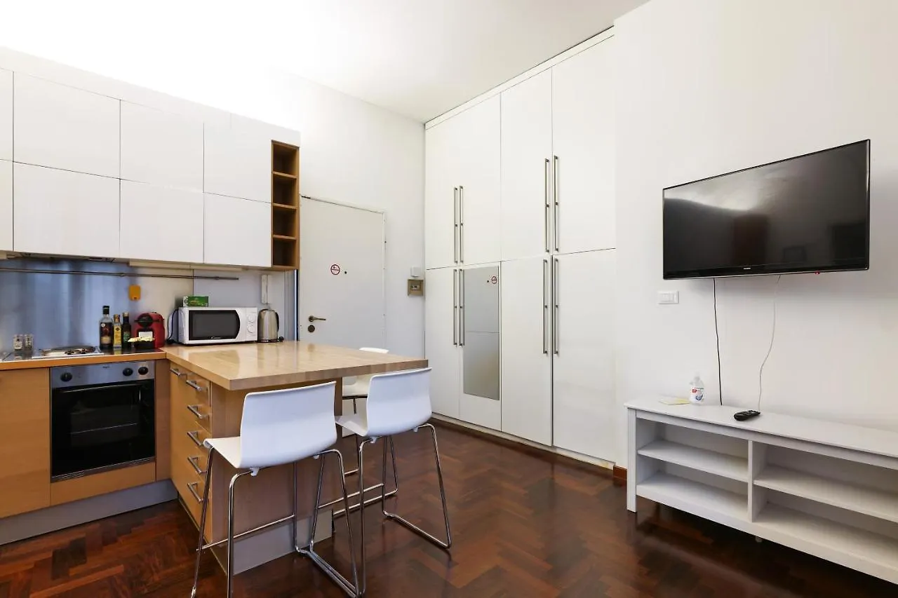 Cadorna Modern Apartment In The City Centre ミラノ イタリア