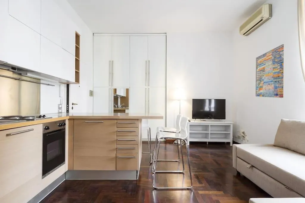 Cadorna Modern Apartment In The City Centre ミラノ イタリア